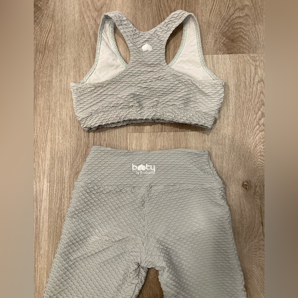 Booty by brabants Croco set
